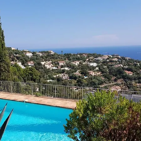 Les Gaulois 3175 Apartment *